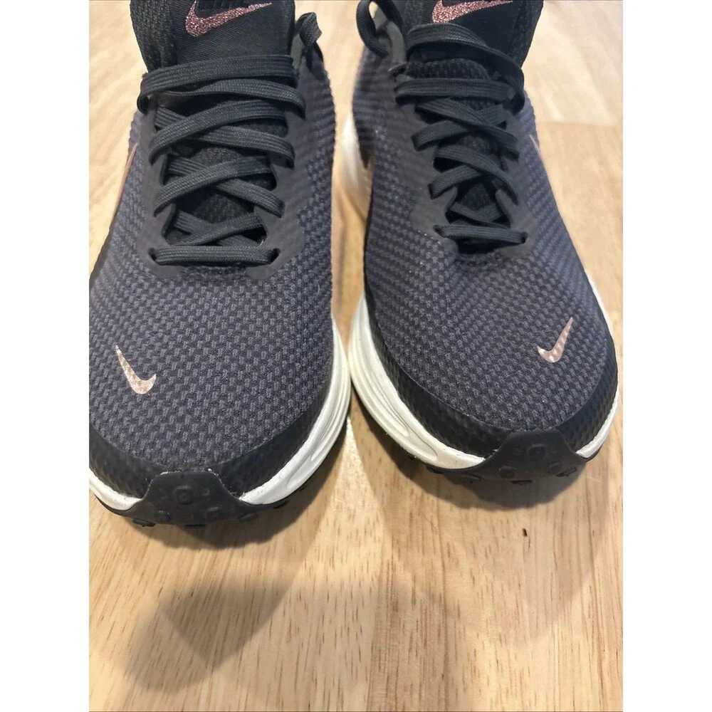Nike Revolution 8 Womens Size 7.5 Ash Black Shoes Running Athletic HJ8485-200